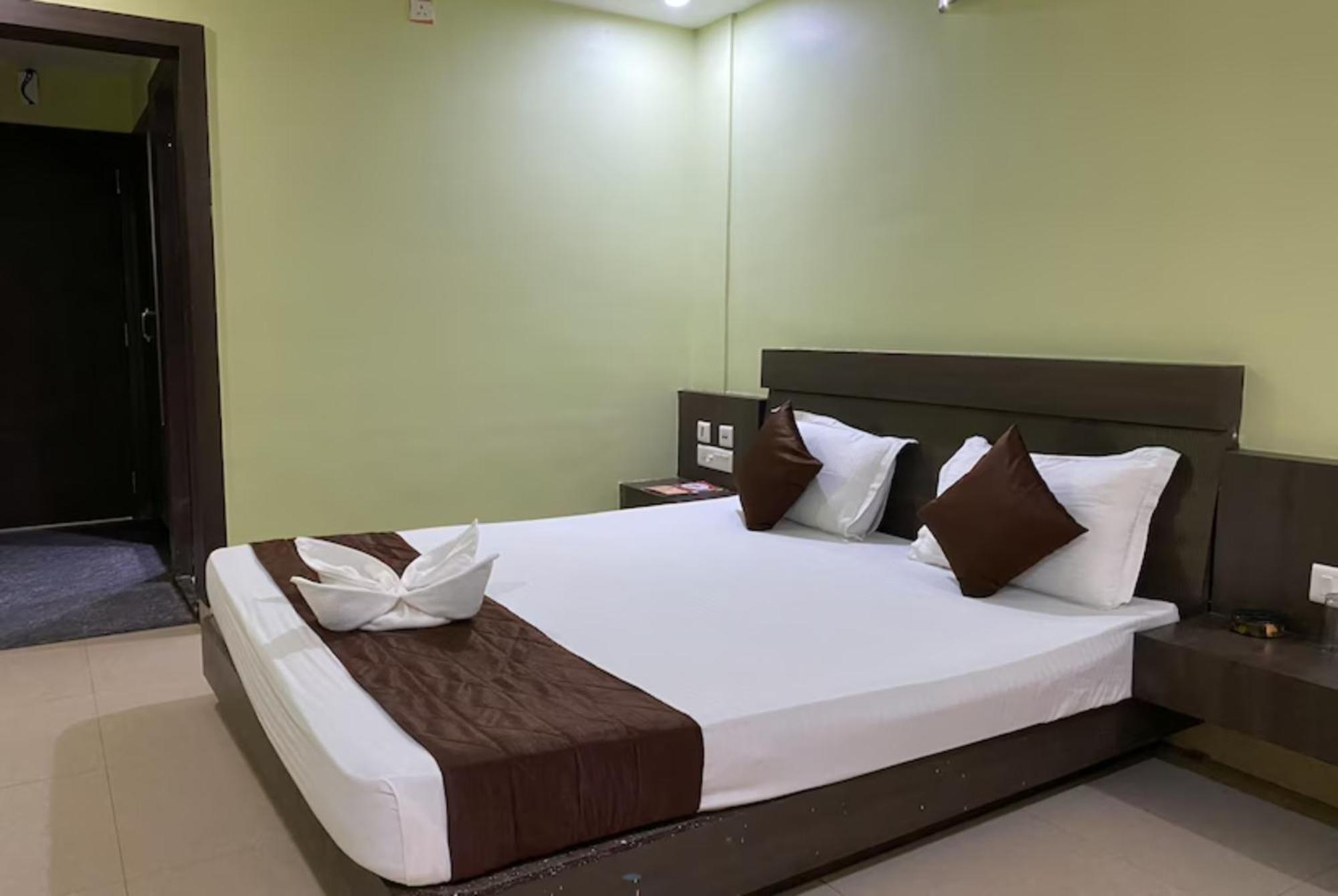 Deep Ganga Inn Near Sea Beach By Morservices Puri Bagian luar foto