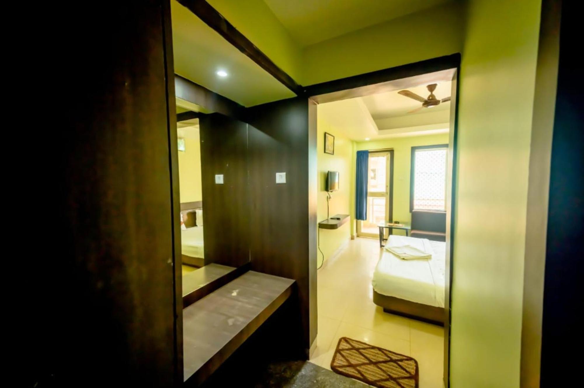Deep Ganga Inn Near Sea Beach By Morservices Puri Bagian luar foto