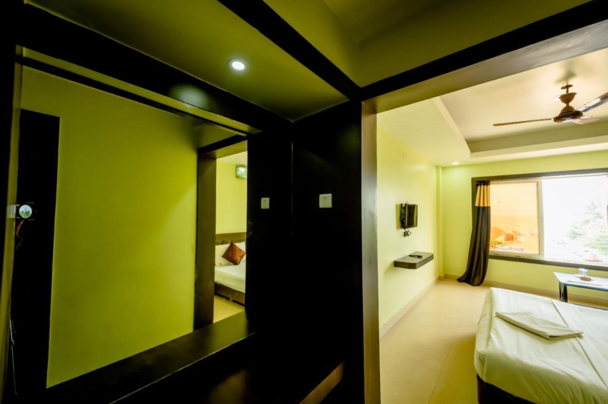 Deep Ganga Inn Near Sea Beach By Morservices Puri Bagian luar foto
